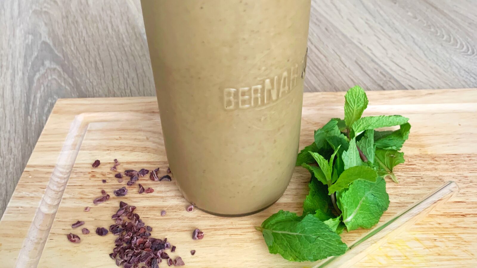 Peppermint Cacao Smoothie